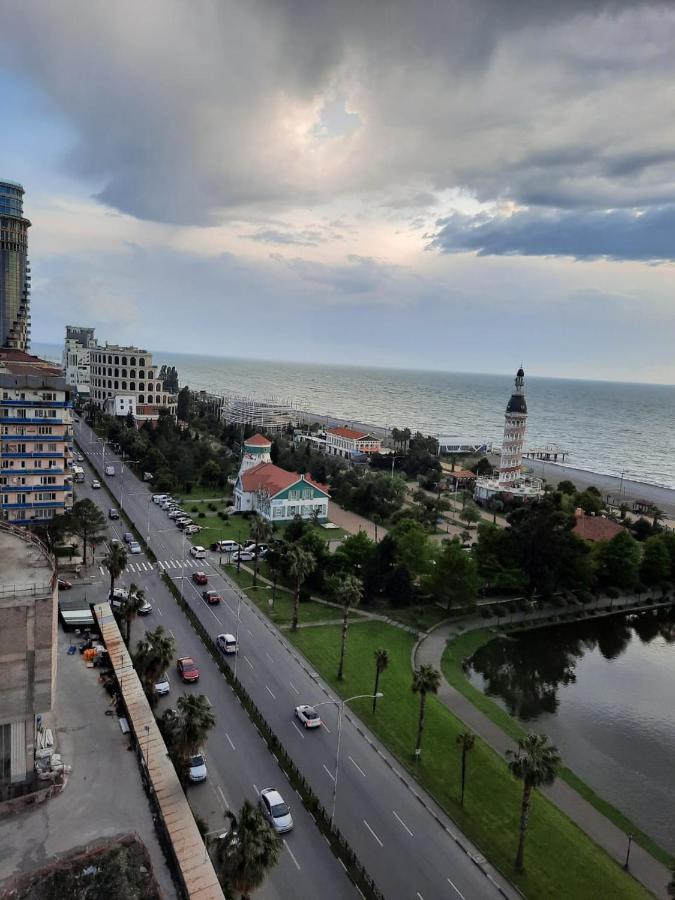 Twins Tower Orbi City Batumi Bagian luar foto